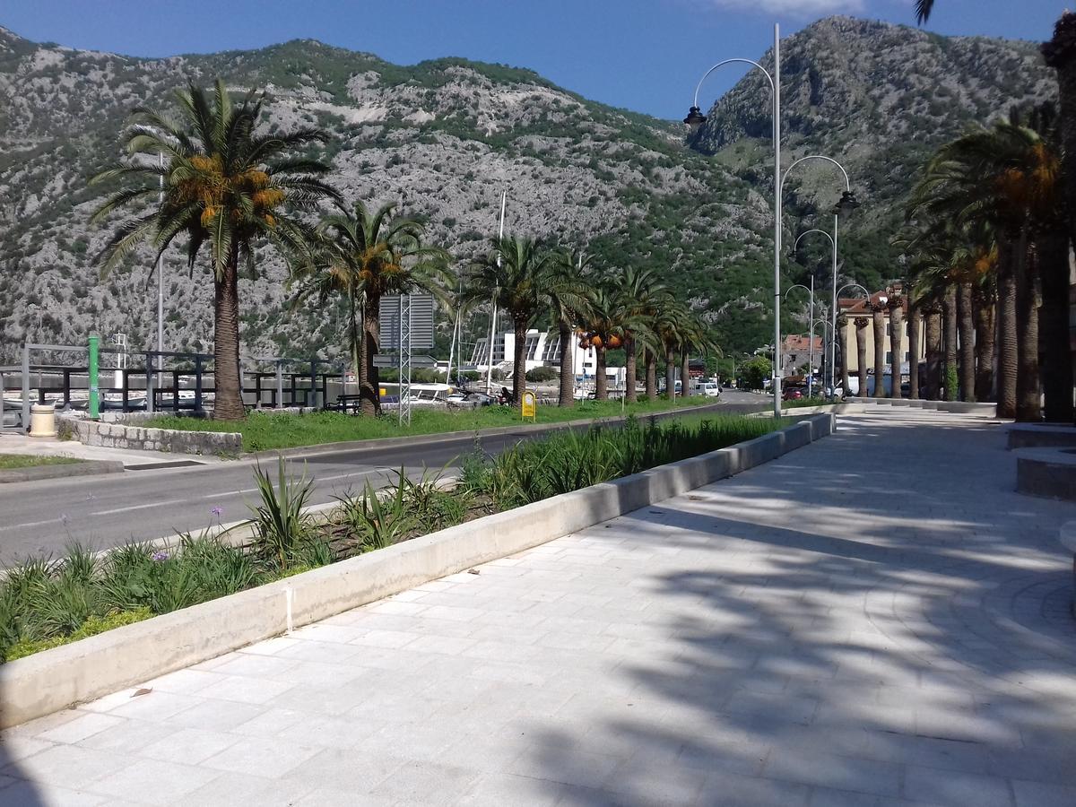 Apartmani Mozaici Risan Exterior foto