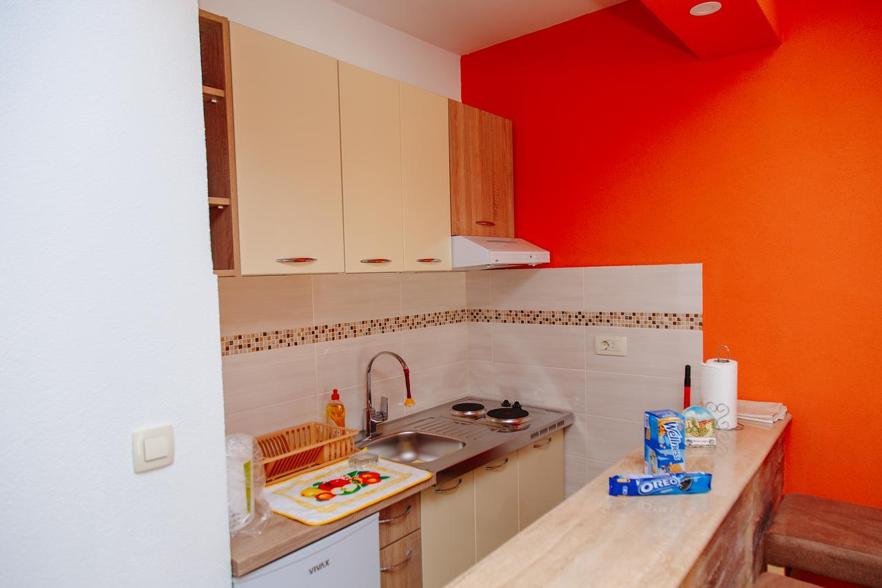 Apartmani Mozaici Risan Exterior foto