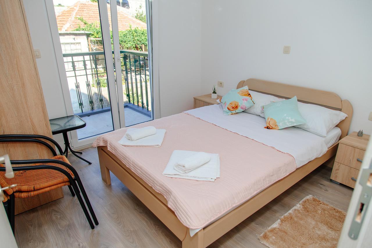 Apartmani Mozaici Risan Exterior foto