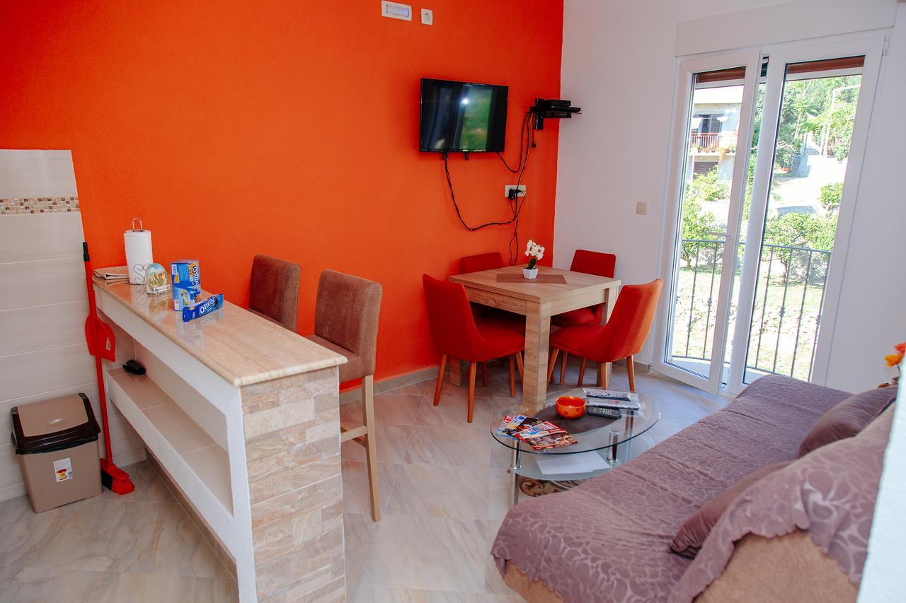 Apartmani Mozaici Risan Exterior foto